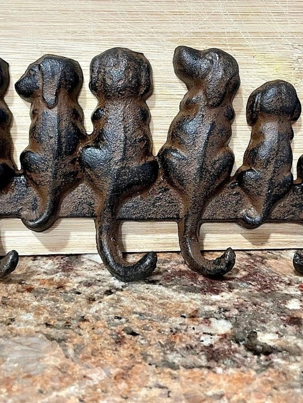 Cast Iron Dogs Puppies Tails Hanging Wall Decor Hooks Rack Leashes Keys Coats